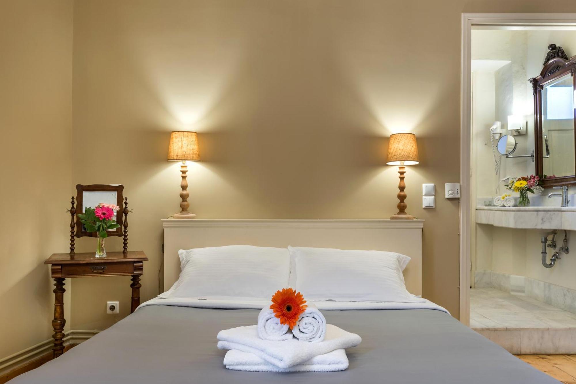 Syrou Melathron Hotel Ermoupoli Room photo