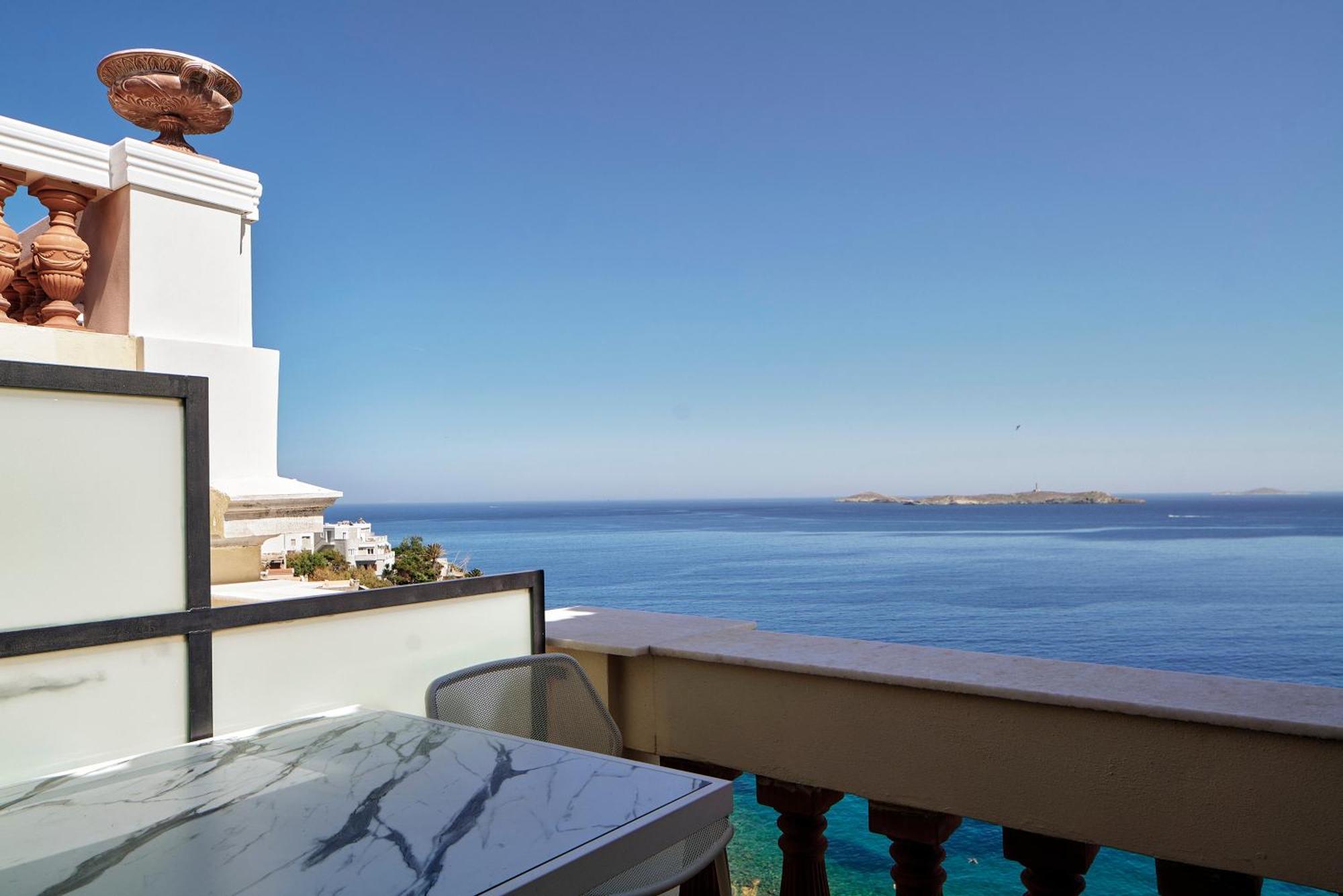 Syrou Melathron Hotel Ermoupoli Exterior photo